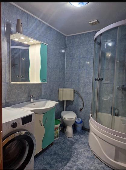 Apartament cu 3 camere decomandat în Lazaret