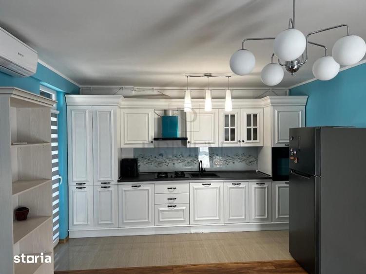 Apartament cu 3 camere decomandat în Est