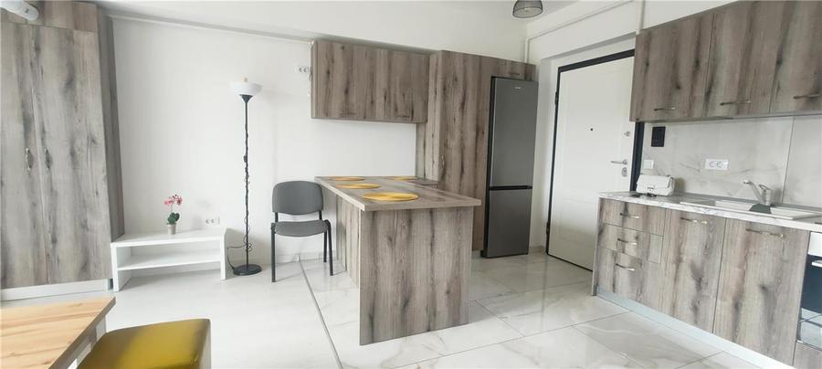 Apartament cu 2 camere decomandat în Tătărași