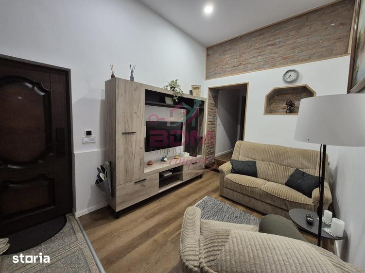 Apartament cu 3 camere semidecomandat în Central