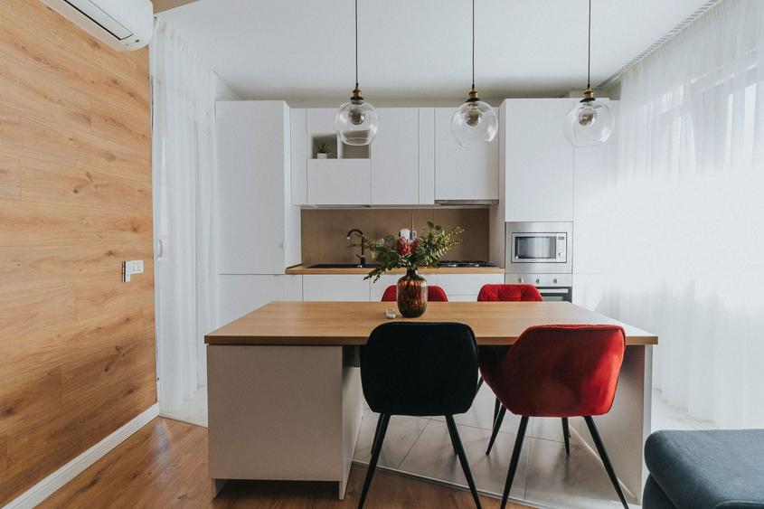 Apartament cu 3 camere în Centru Civic