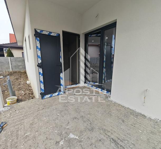 Casă individuală cu 4 camere cu Canalizare în Șag