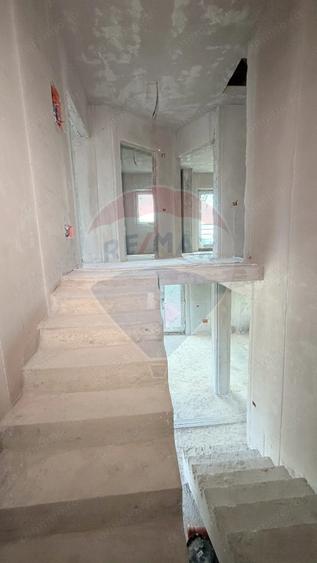 Casa / Vila noua, arhitectura moderna, cu 4 camere de vanzare - 7