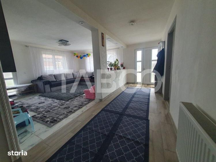 Casă cu 4 camere cu Teren 1040 Mp în Perșani