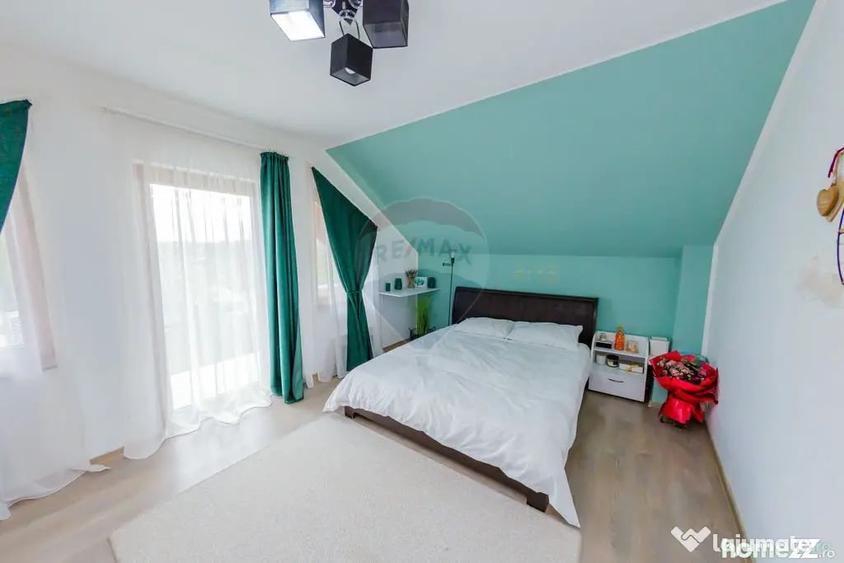 Casă cu 4 camere cu Teren 2900 Mp în Colțirea