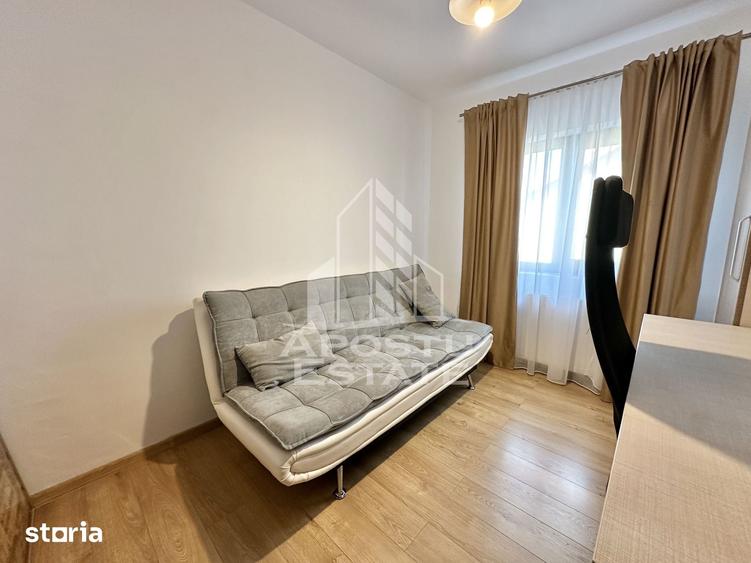 Casă cu 4 camere cu Teren 350 Mp în Girocului