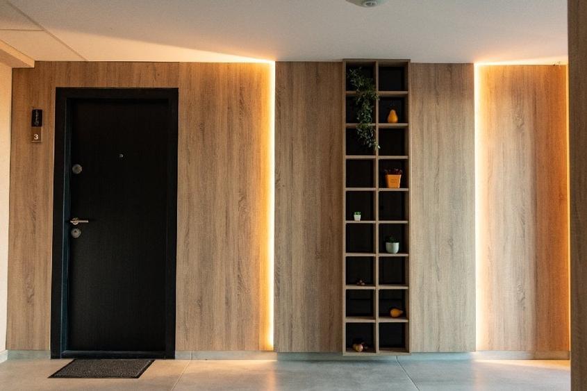 Apartament cu 3 camere decomandat în 13 Decembrie