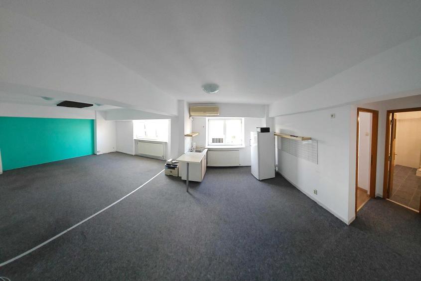 Apartament cu 2 camere decomandat în Titulescu