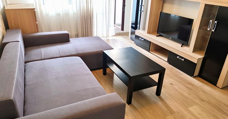 Apartament cu 2 camere decomandat în Jiului