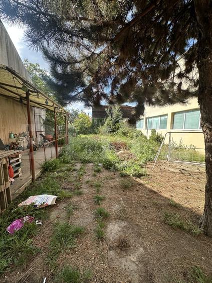 Casă individuală cu 6 camere cu Canalizare în Nord