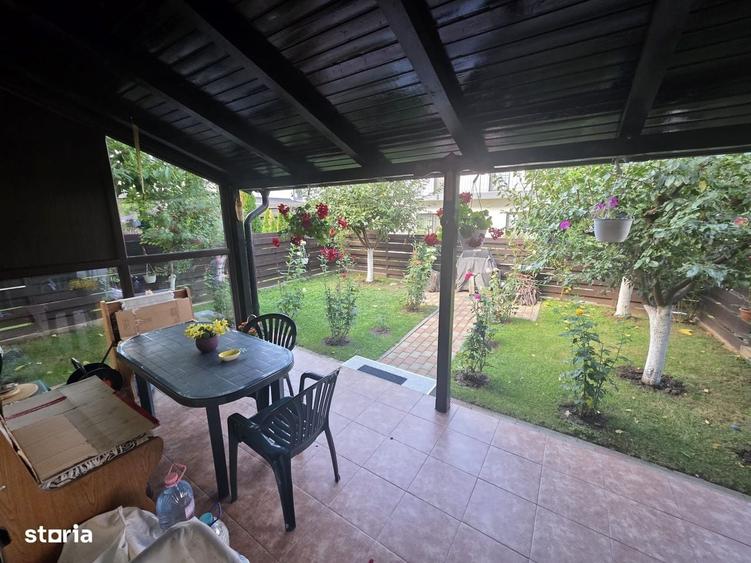 Casă cu 3 camere în Valea Adâncă