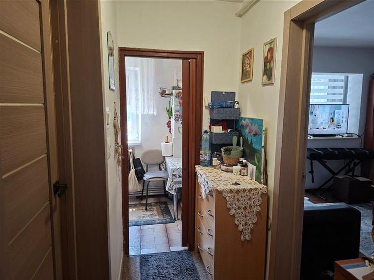 Garsonieră decomandată în Central