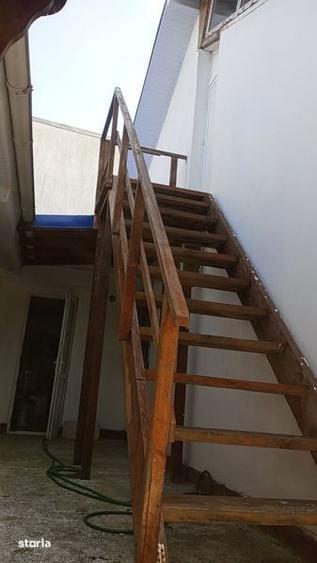 Casă cu 4 camere cu Teren 130 Mp în Central