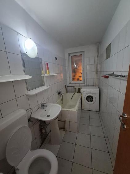 Constantin Brancusi Garsioniera de inchiriat - la un (1) minut metrou - 3