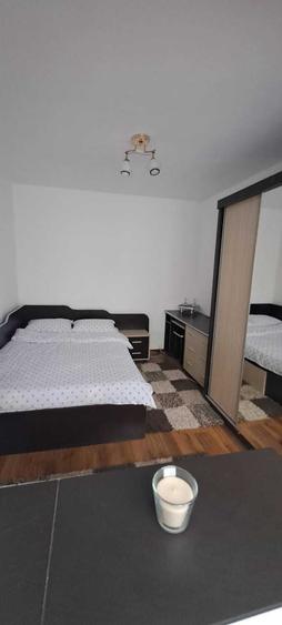 Inchiriez apartament - 1