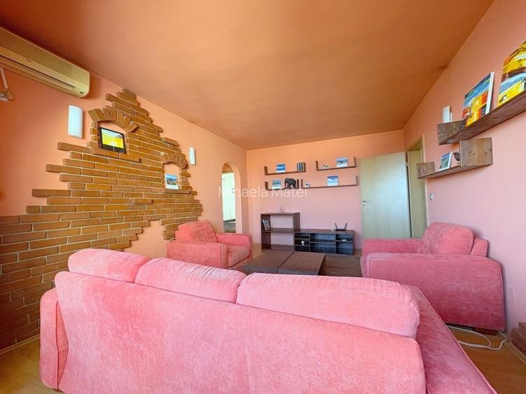 Apartament cu 3 camere semidecomandat, mobilat în Central Apartament cu 3 camere semidecomandat, mobilat în Central