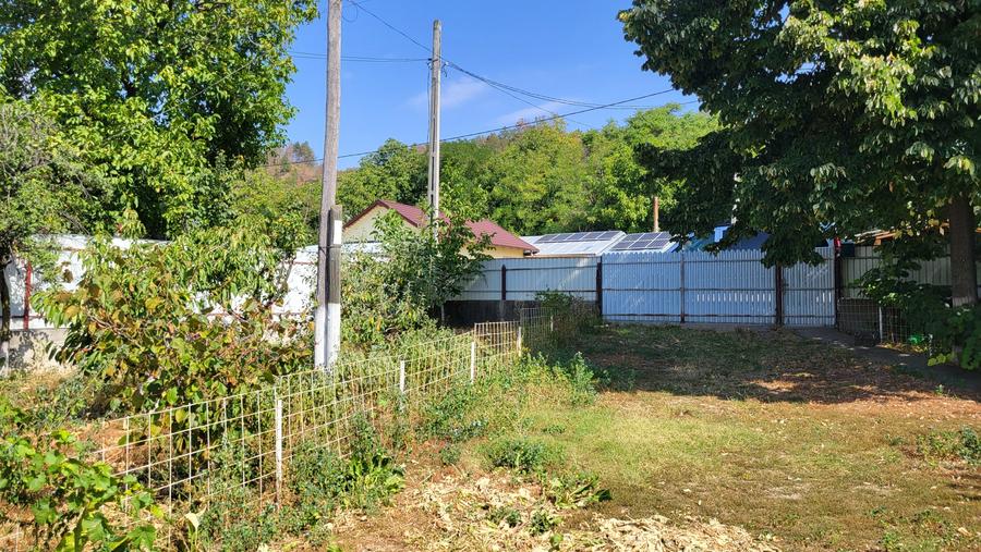 Casă de vânzare în mediul rural – liniște, natură și confort - 14