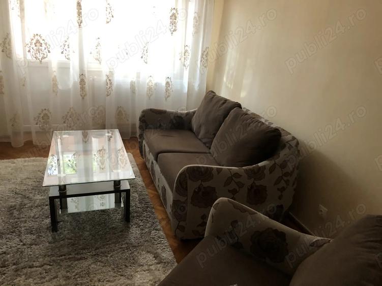 Inchiriez apartament 2 camere ultracentral - 1