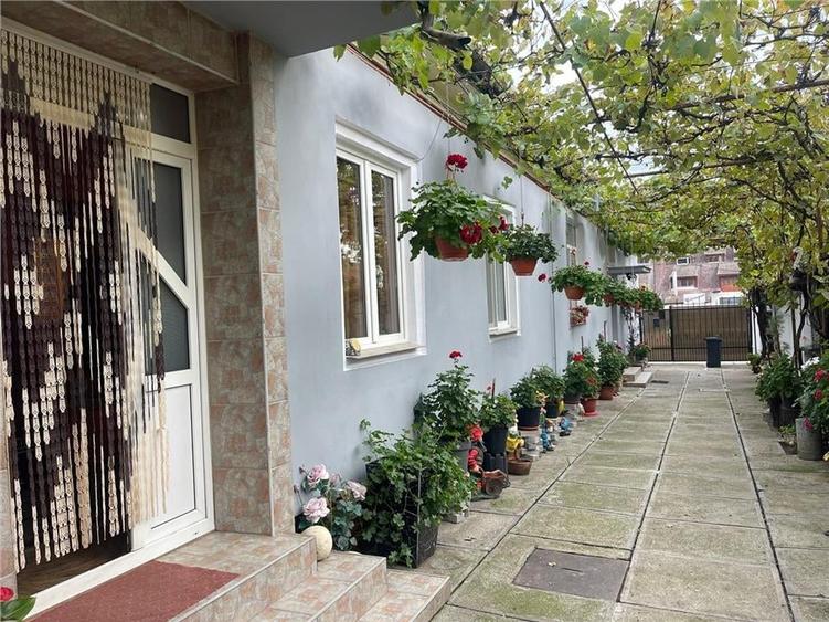 Casa singur in curte cu teren 774mp,zona Turnisor - D.D.Rosca - 3