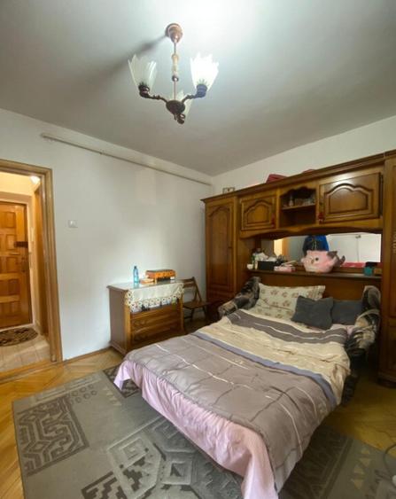 Garsoniera vis a vis de Hala Centrala, etaj 2 - 6