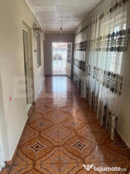 Casa de vanzare, 397 mp teren, zona Romanesti - 11