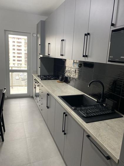 Apartament cu 2 camere decomandat în Metalurgiei