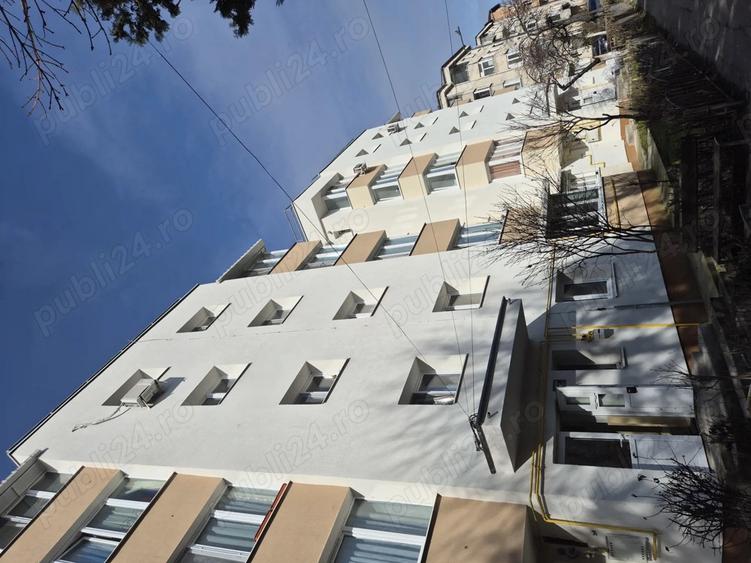 Inchiriez garsoniera mobilata in bloc nou termoizolat! - 2