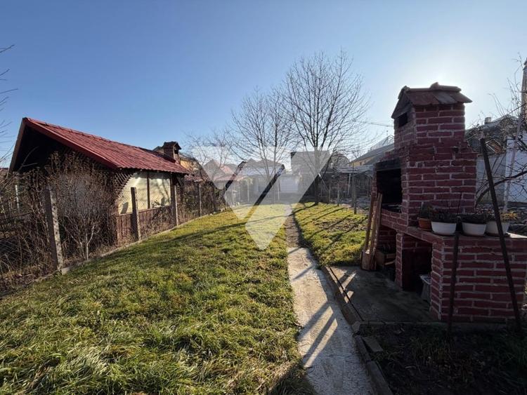 Casa cu curte individuala 3 camere ,teren 290mp Vasile Aaron Sibiu - 9