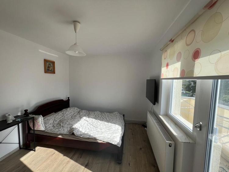 Proprietar - Casa utilata si mobilata cu etaj ,orientata spre soare (Sud) - Popricani - 3