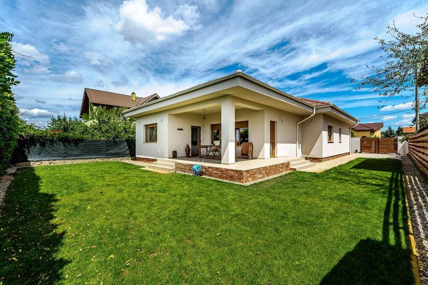 Vilă nouă superbă tip mediteranean, zona Tabacovici - 1