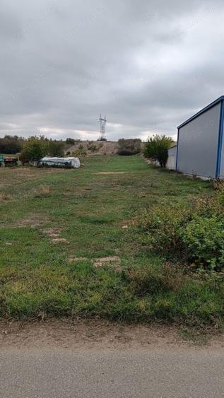 Teren Construcții intravilan de 1739 mp, în Pielești