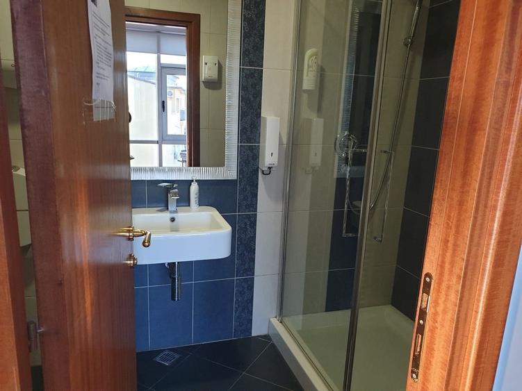 SPATII DE BIROURI LUX, PIATA ROMANA - 14