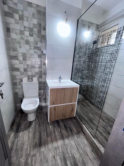 DRISTOR apartament renovat complet ,peste drum de park lake - 6