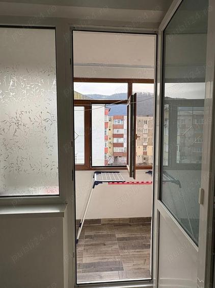 Inchiriez apartament 2 camere zona Precista Piatra Neam? - 2
