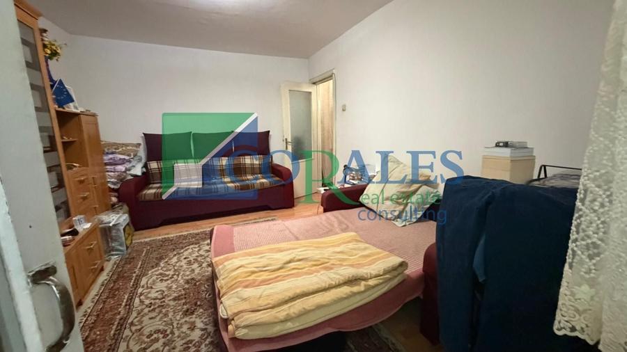AEM-Conti. Et. 2. Decomandat, model mare. Balcon.  Bloc Izolat. 5 ap pe nivel. - 4