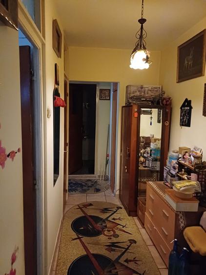 Vand apartament zona Crangasi ! - 1