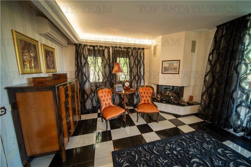 Vila de Lux cu Piscina, Acces direct la Lac si Vedere Panoramica - 18