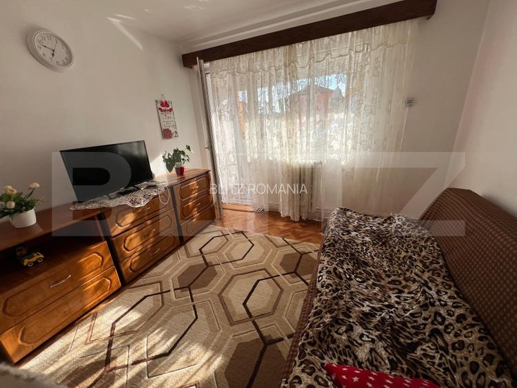 Apartament spatios cu 3 camere decomandate Apartament spatios cu 3 camere decomandate
