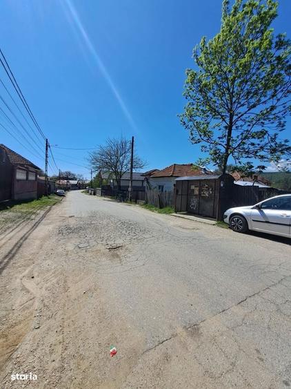 Vand casa cu panouri solare si centrala ,la 7 km de Mioveni - 8