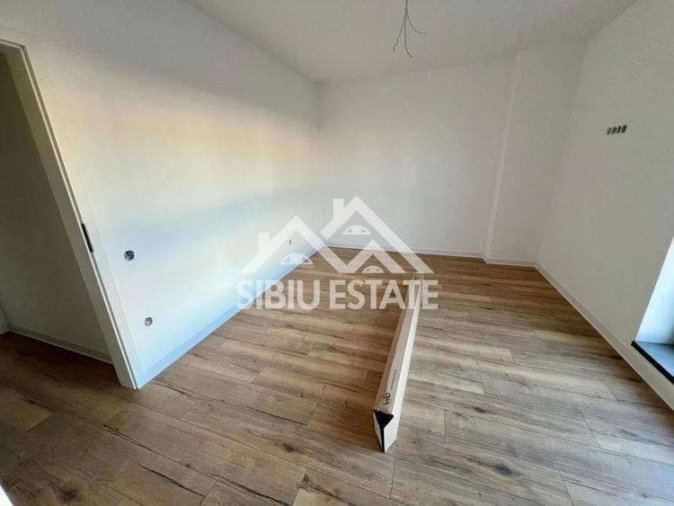 Apartament 3 camere de vânzare, Doamna Stanca, Sibiu, Etaj 2 - 2
