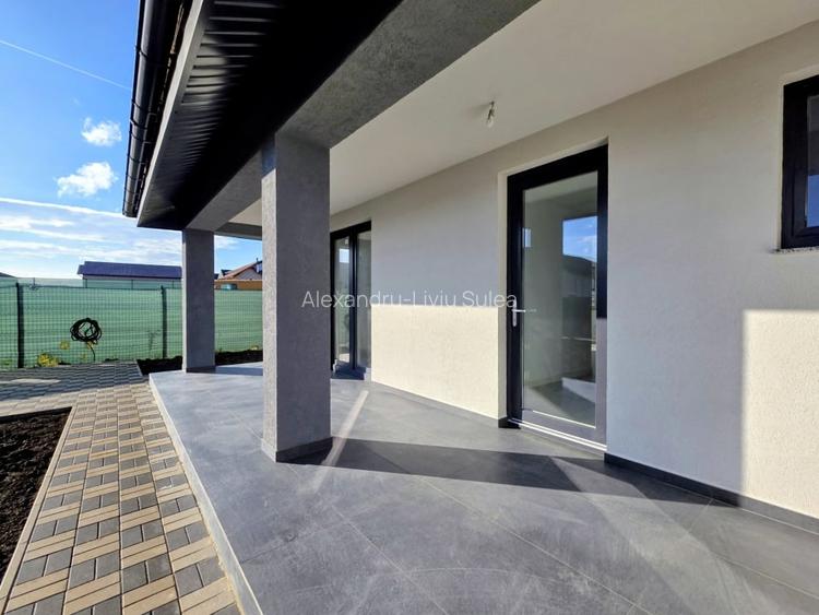 Casa la cheie langa Dealul Lempes – Parter, 523 mp teren, Sanpetru