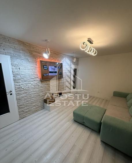 Apartament cu 3 camere, 2 bai,  decomandat,  etajul 2, zona Soarelui - 3