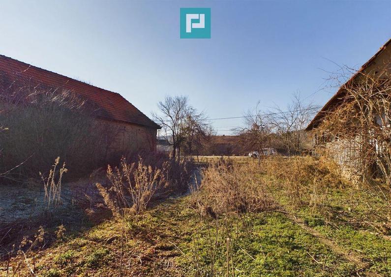 Casa rustica de vanzare in Tau? - 9