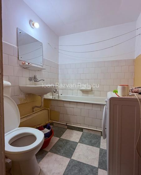 Apartament 3 camere – Zonă Rahova, Strada Tutunari