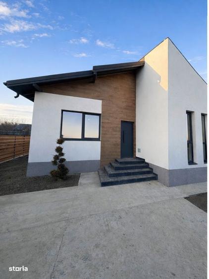 Casa individuala langa padure 400 mp teren - 2