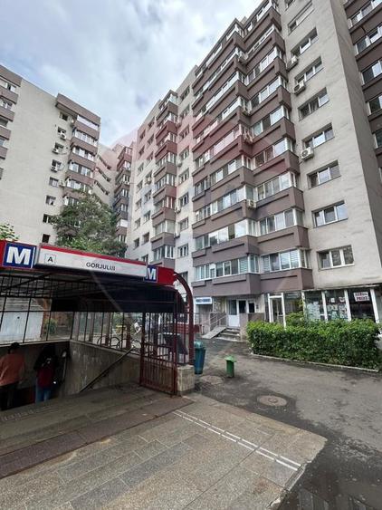Garsoniera 30+mpu Metrou Bloc Anvelopat Vedere Spate - 4