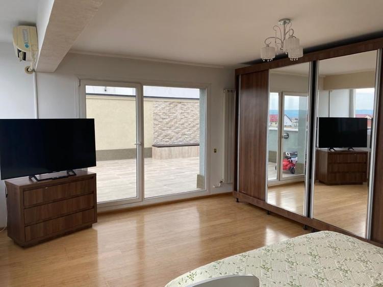 Apartament tip penthouse de inchiriat-Direct proprietar - 2