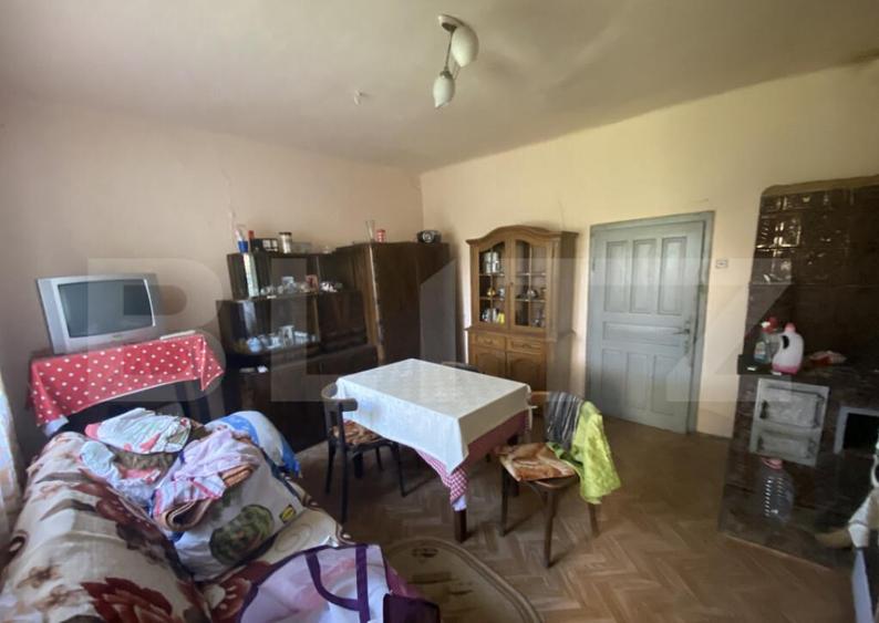 Casa de vanzare cu teren in suprafata de 3000 mp in comuna C - 12