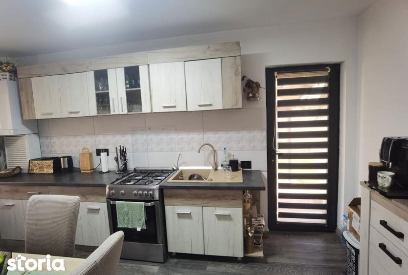 DE VANZARE | CASA 4 CAMERE | VALU LUI TRAIAN - 11