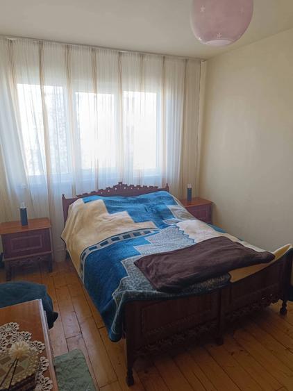 Apartament 4 camere, de vanzare, decomandat, Mana?tur, strada Mehedin?i, etaj 2/4 - 4